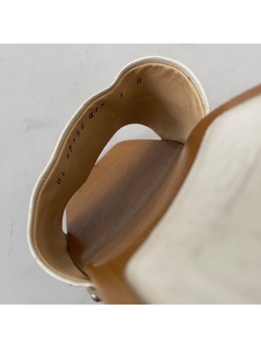Salvatore Ferragamo Wood Heels Shoes White - Picture 6 of 9